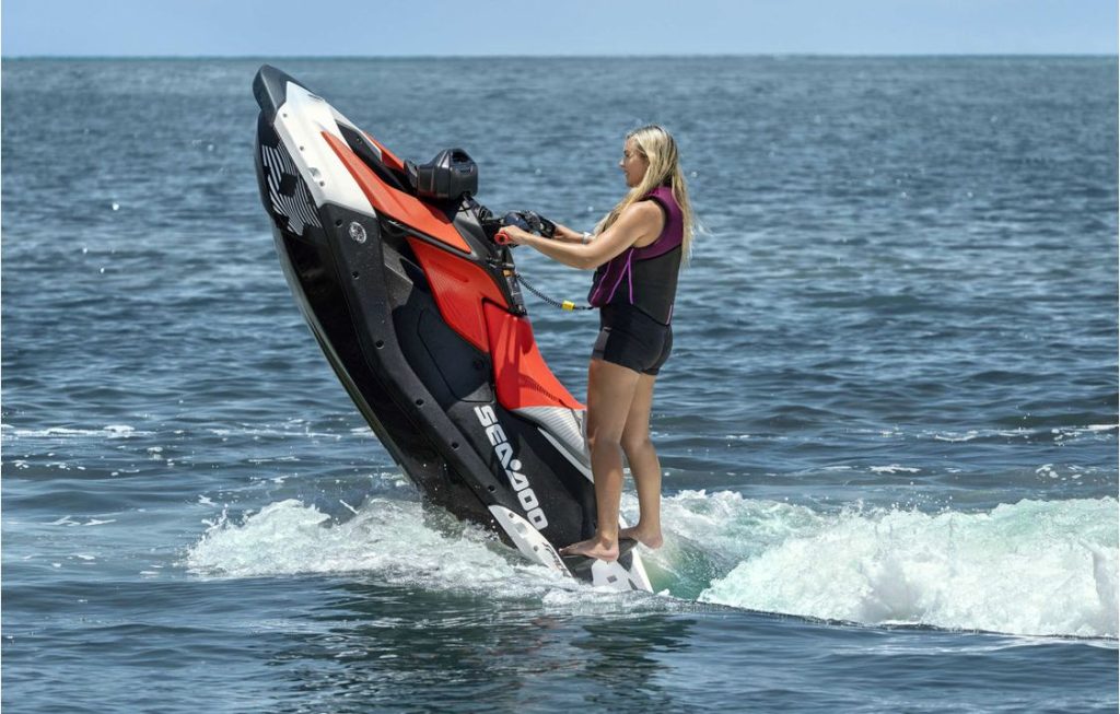 « Wheelie, wheelie, wheelie… Toujours le nez pointé vers le ciel ! »